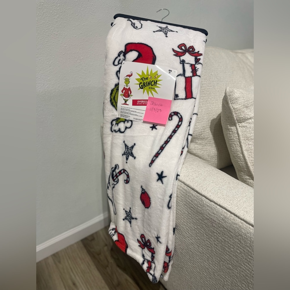 Grinch Blanket Christmas theme
